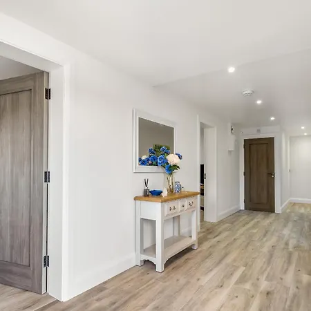 Pierside 1 * Cleggan